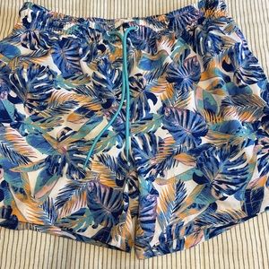 Brand new Cabana by Crown and Ivy men’s swimsuit - never worn.